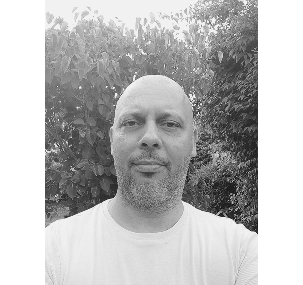 Photo en noir et blanc de Nicolas Larraburu